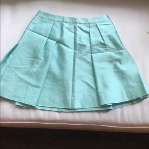 Vineyard vines skirt